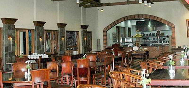 Hotel & Banquet Panorama Lembang Esterno foto